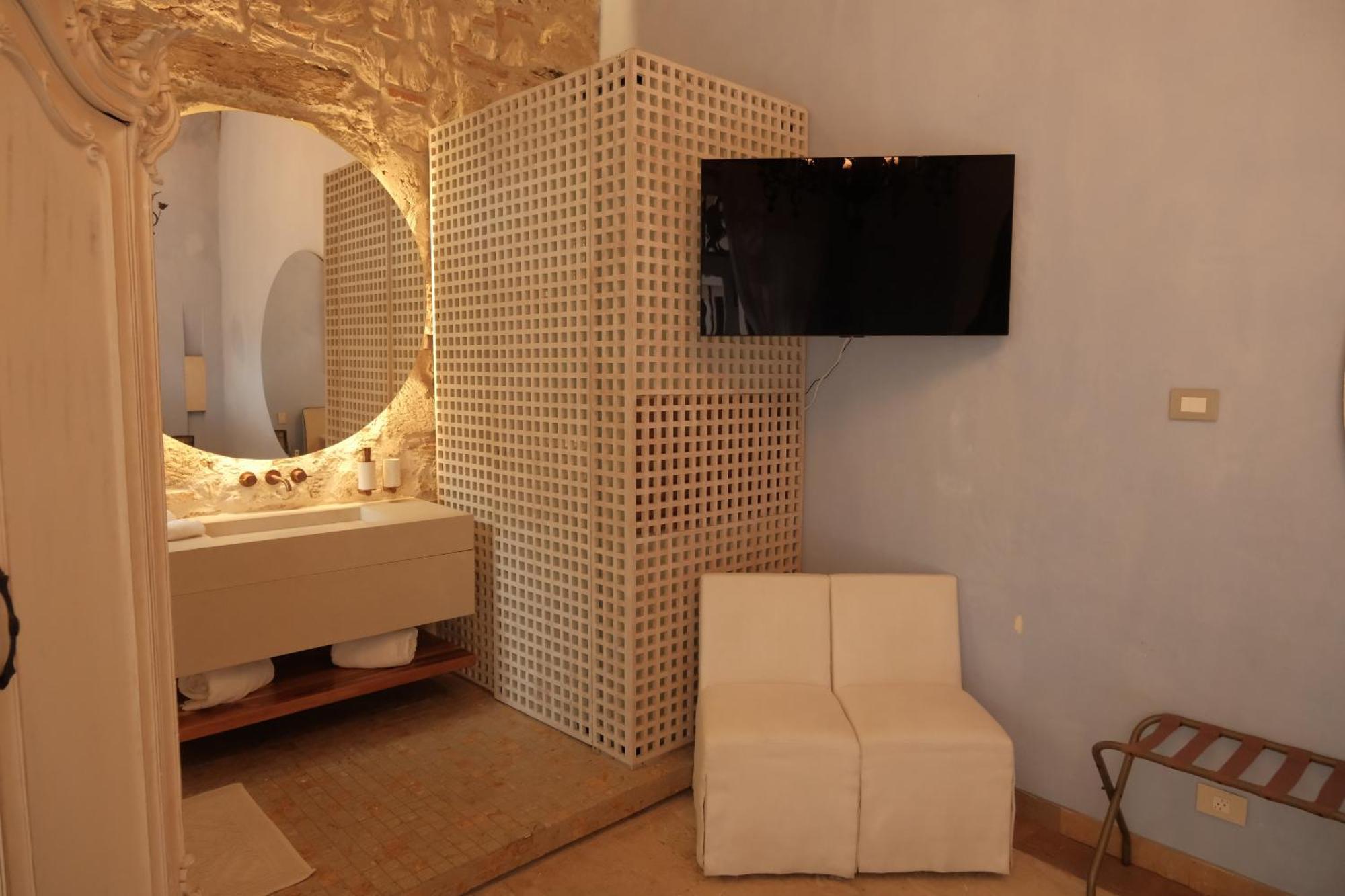 Casa Santiago Botero Cartagena