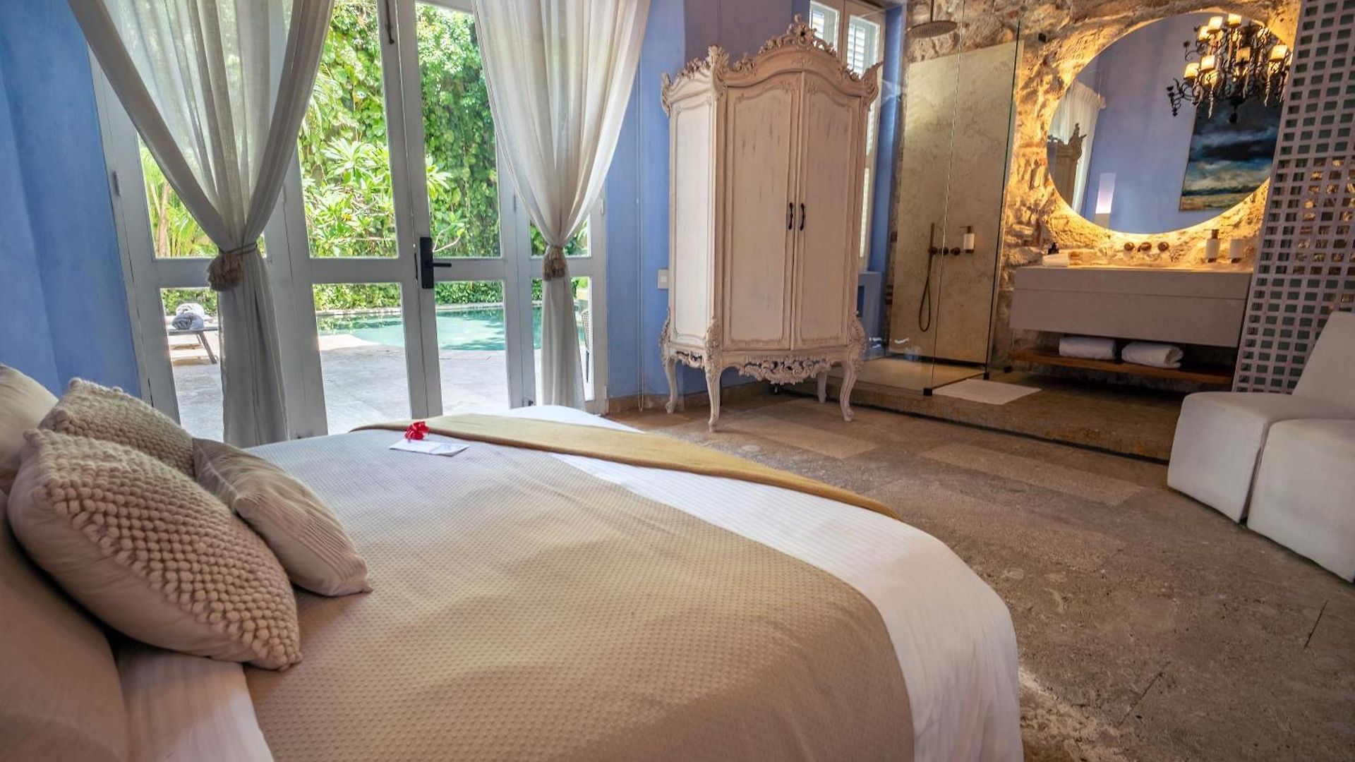 Casa Santiago Botero Cartagena