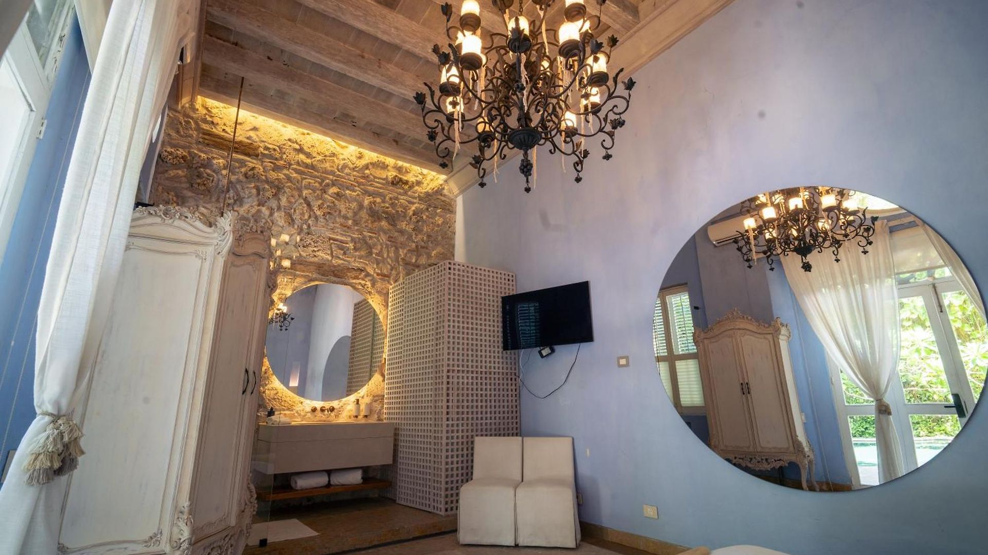 Casa Santiago Botero