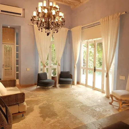 Casa Santiago Botero