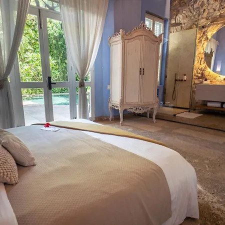 Casa Santiago Botero Cartagena