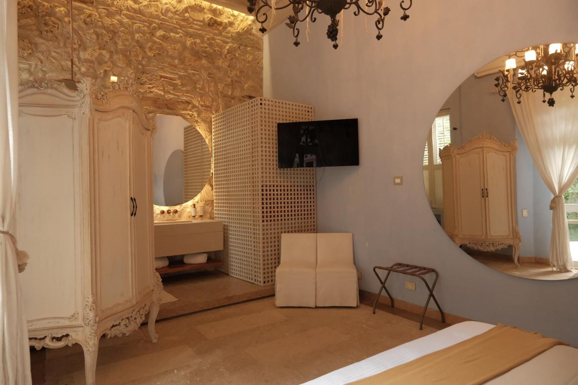 Casa Santiago Botero Hotel